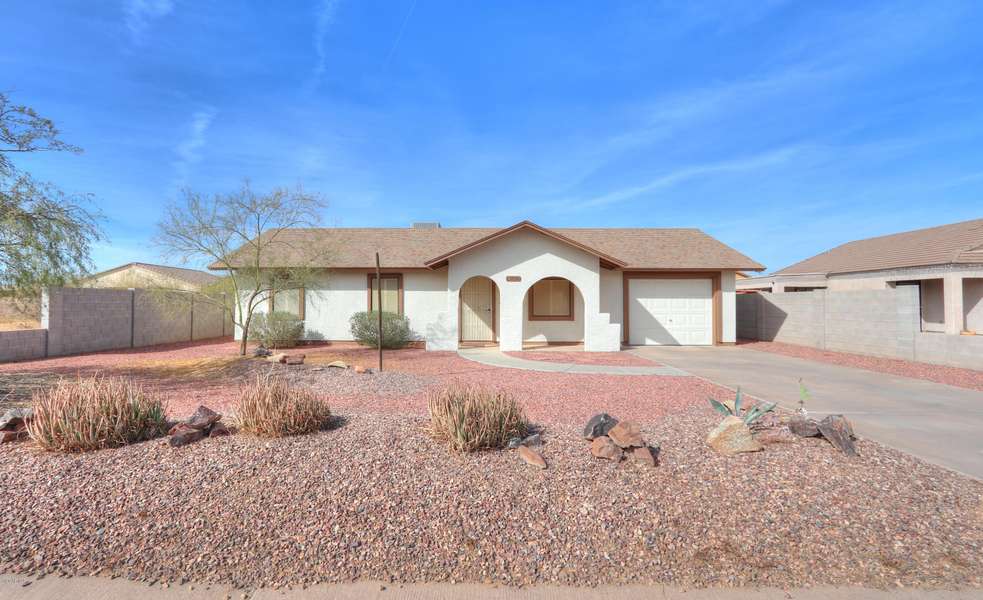 15030 S AVALON Road, Arizona City, AZ 85123