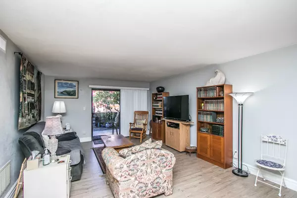 Phoenix, AZ 85018,3825 E CAMELBACK Road #167