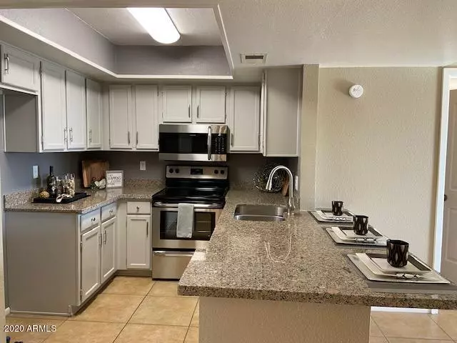 4730 W NORTHERN Avenue #3074, Glendale, AZ 85301