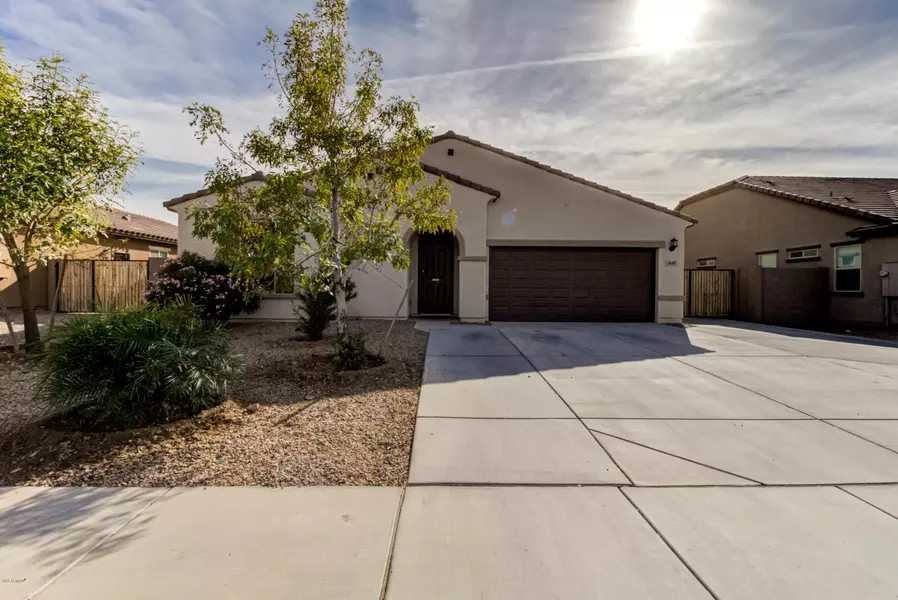 1689 E PRIMAVERA Way, San Tan Valley, AZ 85140