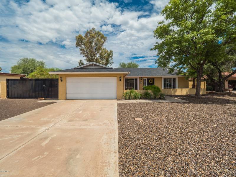 16 W WILLOW Avenue, Phoenix, AZ 85029