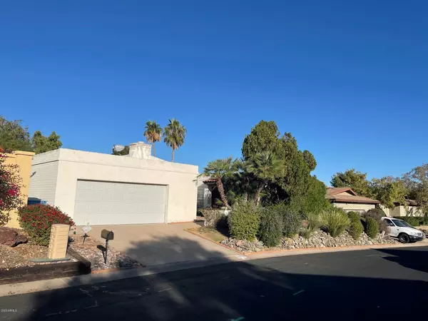 Phoenix, AZ 85028,9056 N ARROYA VISTA Drive