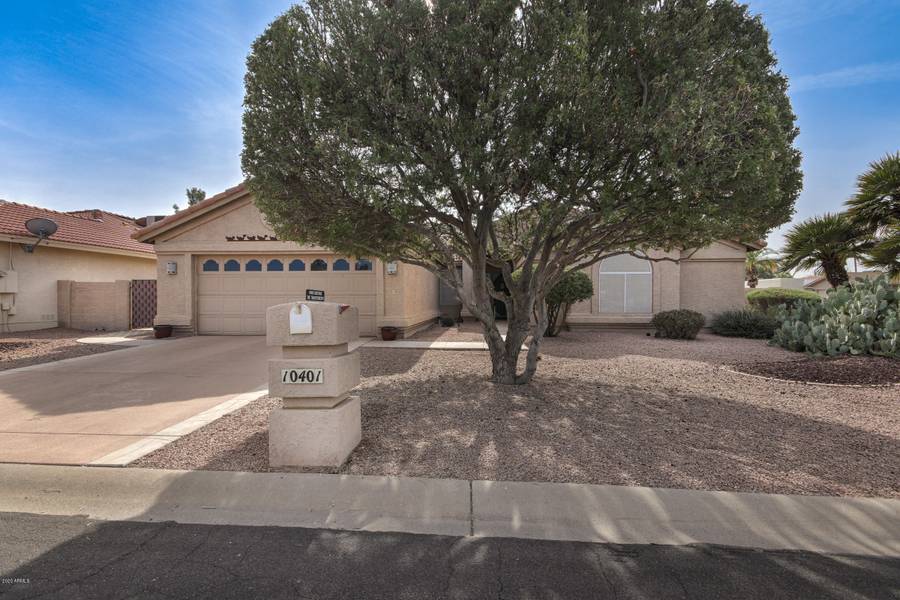 10401 E CHESTNUT Drive, Sun Lakes, AZ 85248