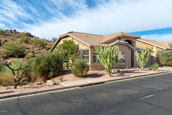 Gold Canyon, AZ 85118,5002 S DESERT WILLOW Drive