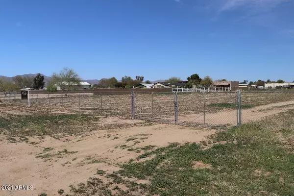 Waddell, AZ 85355,175 W OCOTILLO Road #-