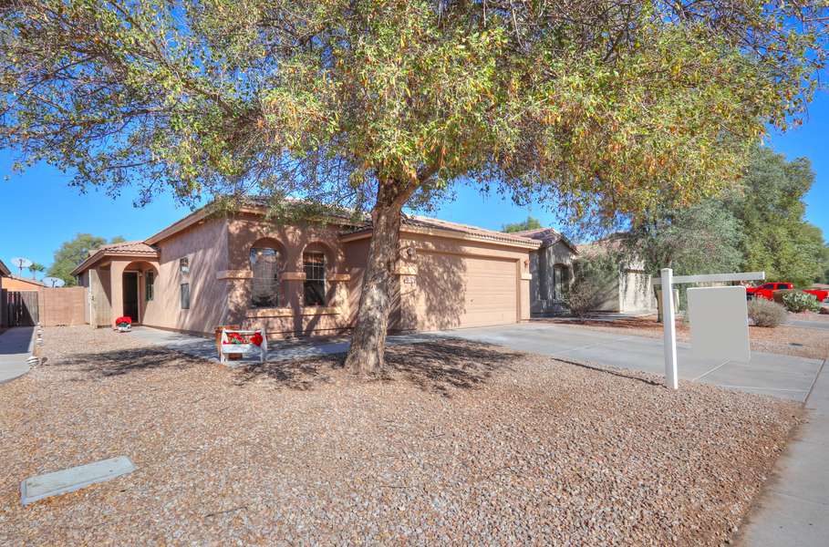 43670 W SAGEBRUSH Trail, Maricopa, AZ 85138