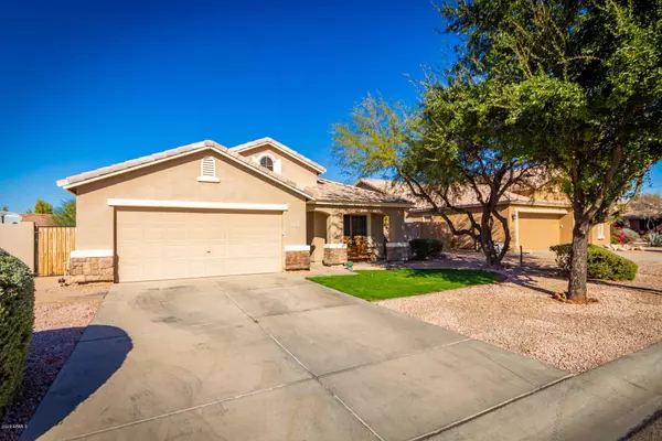 1704 E NARDINI Street, San Tan Valley, AZ 85140