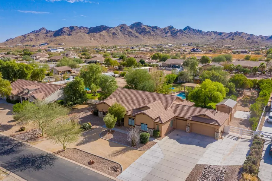 9755 W Golddust Drive, Queen Creek, AZ 85144