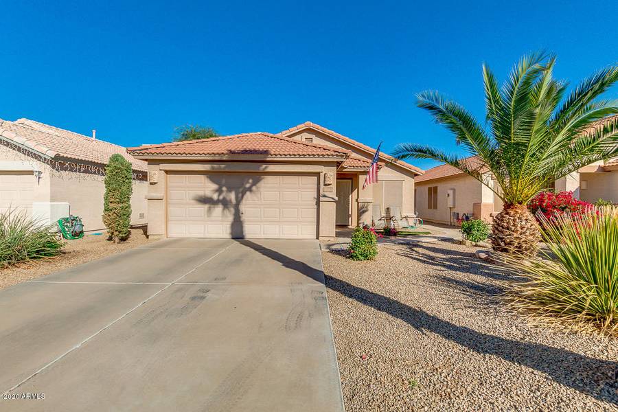 1010 E VERNOA Street, San Tan Valley, AZ 85140