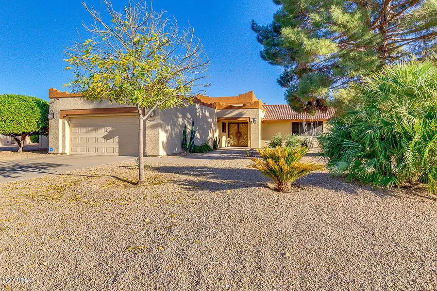 21011 N TOTEM Drive, Sun City West, AZ 85375