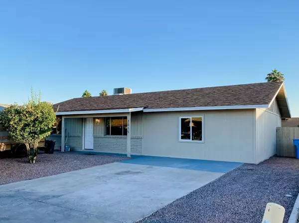 3015 W MICHELLE Drive, Phoenix, AZ 85053