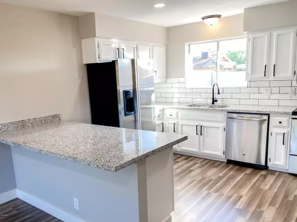 Phoenix, AZ 85053,3015 W MICHELLE Drive