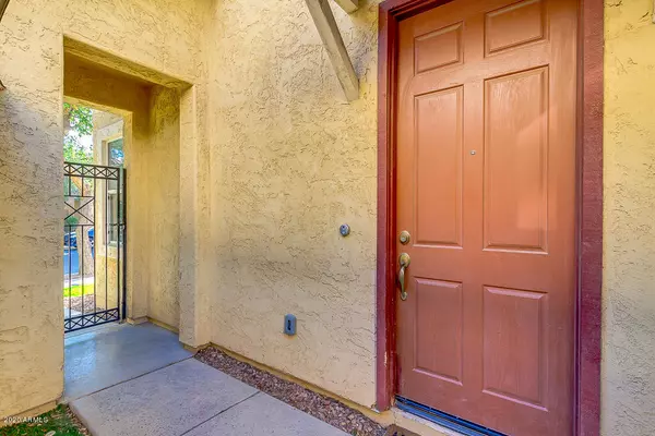 Tolleson, AZ 85353,4 N 87TH Lane