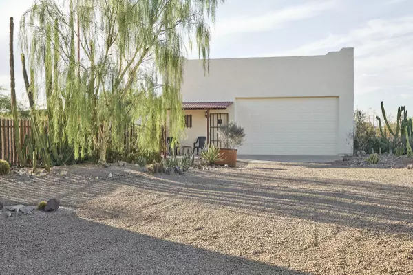 Apache Junction, AZ 85119,265 S ARROYA Road