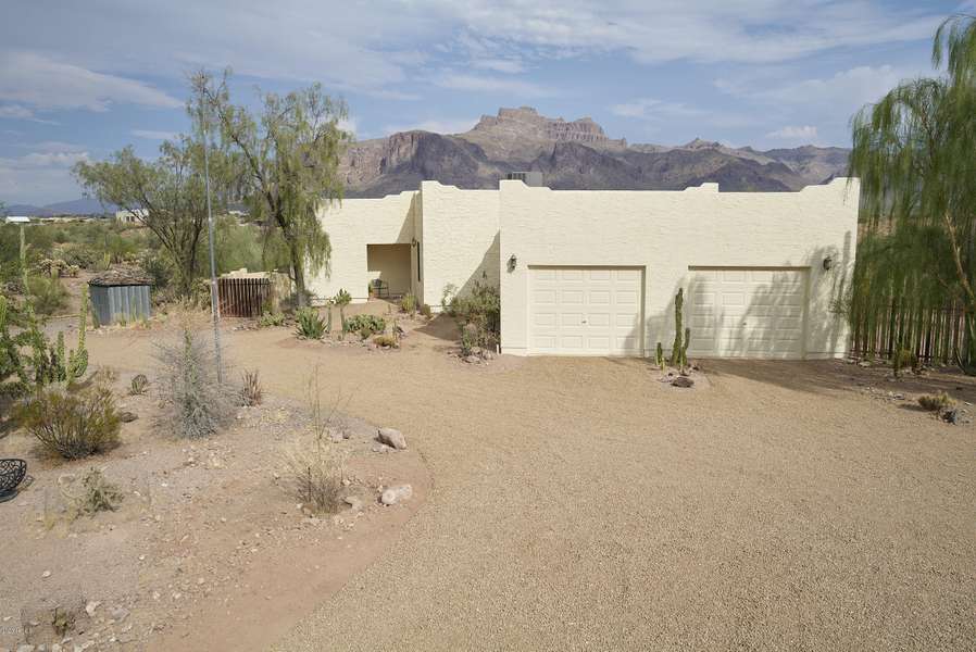 265 S ARROYA Road, Apache Junction, AZ 85119