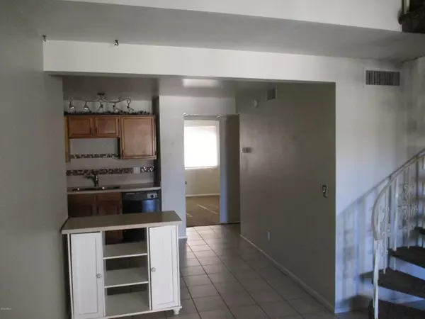 Mesa, AZ 85201,30 E BROWN Road #2058