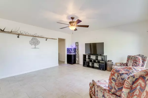 Chandler, AZ 85225,157 W LINDA Lane