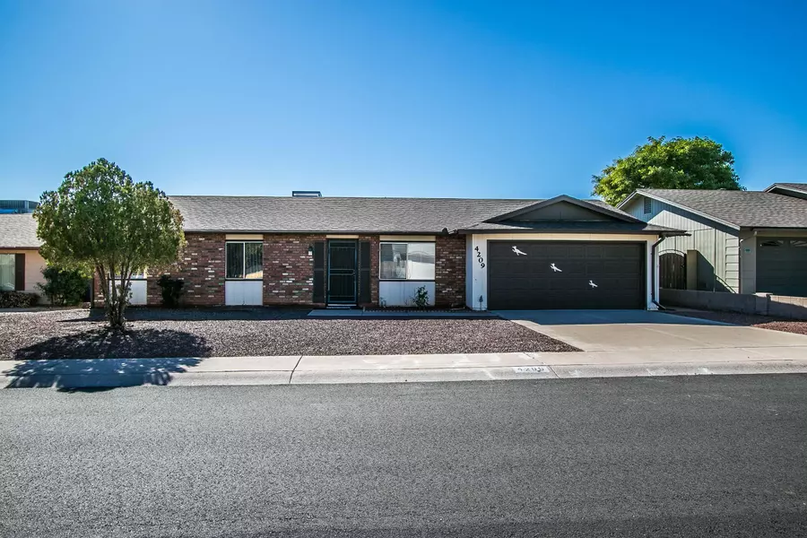 4209 E MANDAN Street, Phoenix, AZ 85044