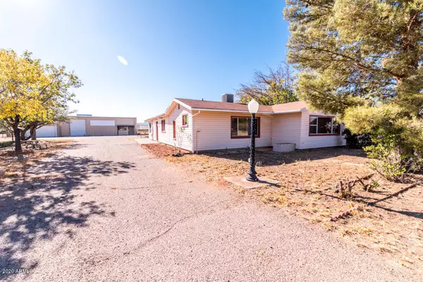 Huachuca City, AZ 85616,398 E HIGHWAY 82 --