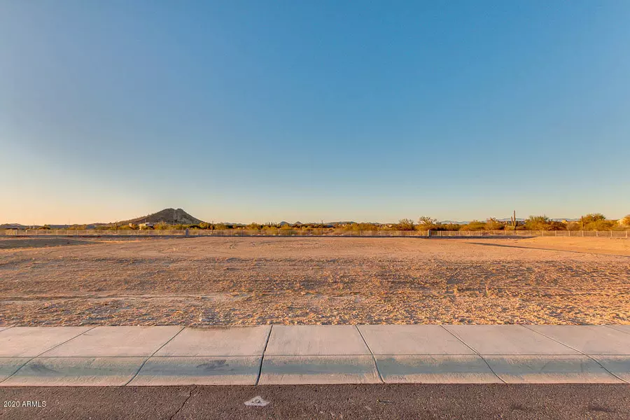 9420 W FREEDOM Trail #3, Peoria, AZ 85383