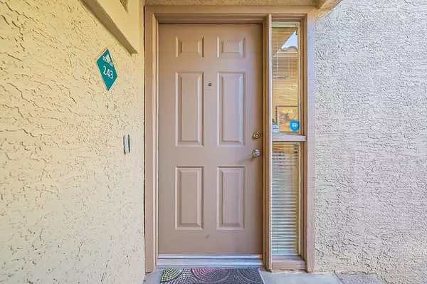 Scottsdale, AZ 85260,9550 E THUNDERBIRD Road #243