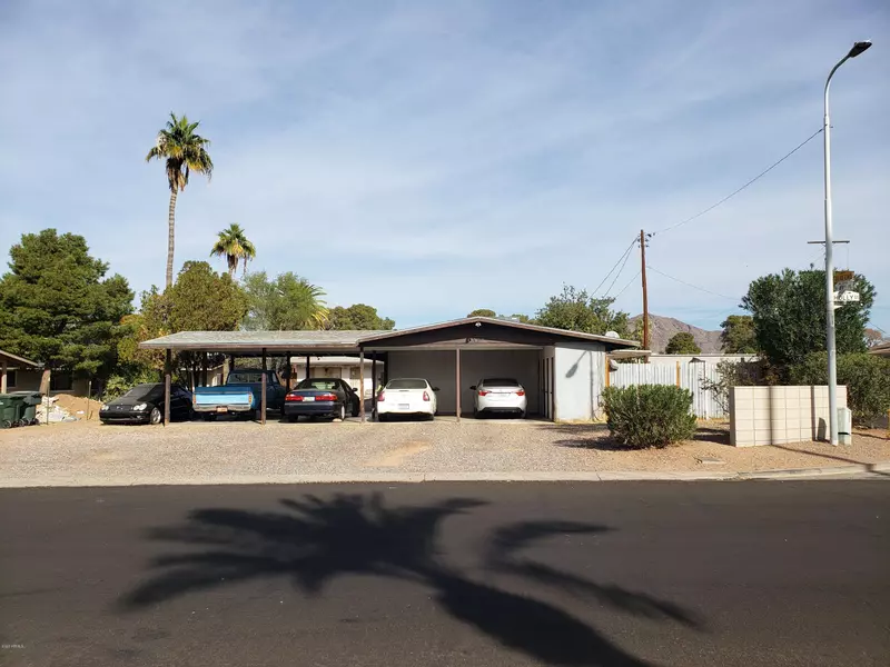 4920 E HOLLY Street E, Phoenix, AZ 85008
