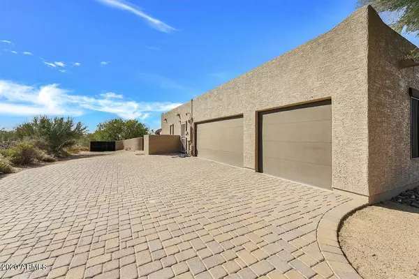 Scottsdale, AZ 85255,25024 N HORSESHOE Trail