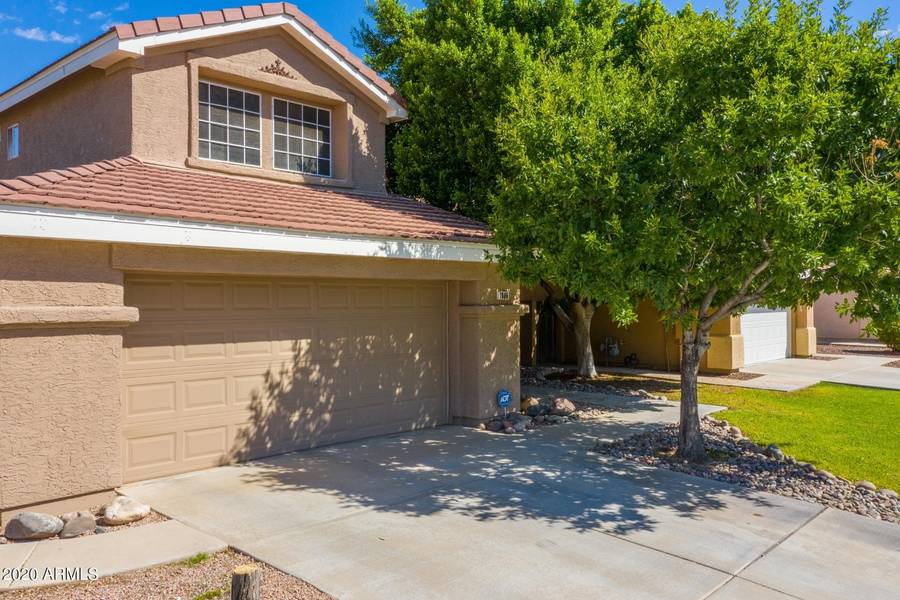 1006 W LEAH Lane, Gilbert, AZ 85233