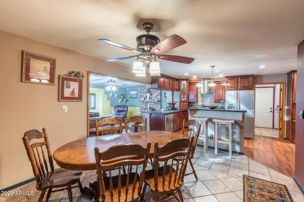 Phoenix, AZ 85028,3449 E PARADISE Drive