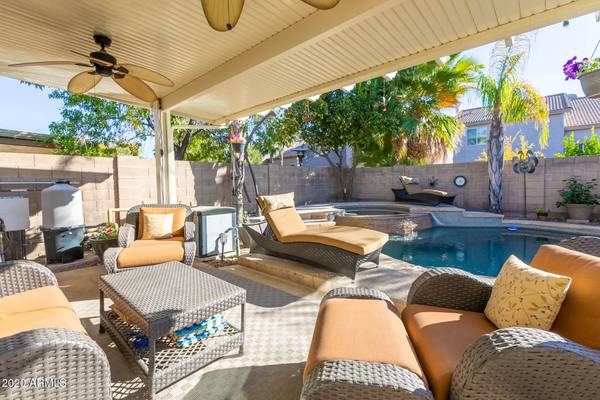 3217 E Oraibi Drive, Phoenix, AZ 85050