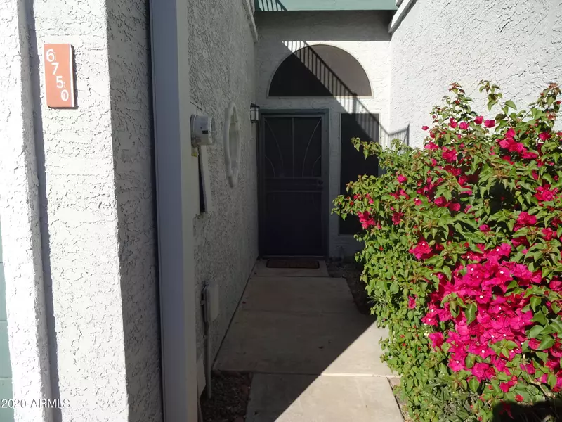 6750 W RUTH Avenue, Peoria, AZ 85345