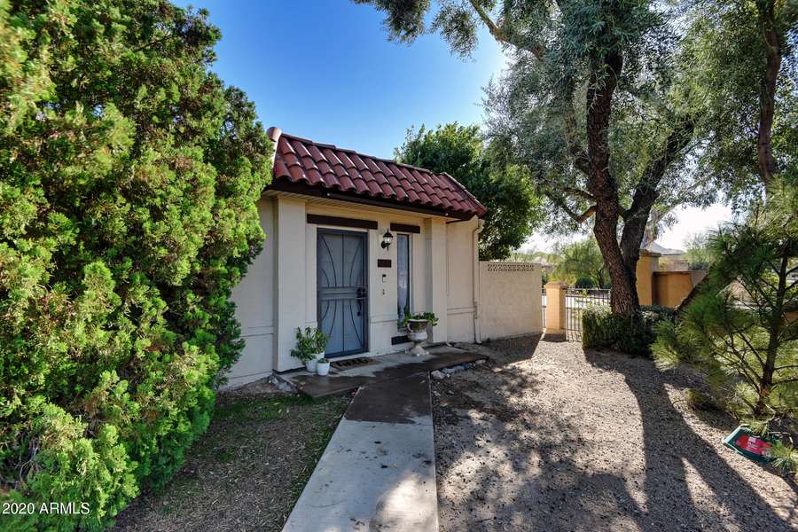 702 E JOAN D ARC Avenue, Phoenix, AZ 85022