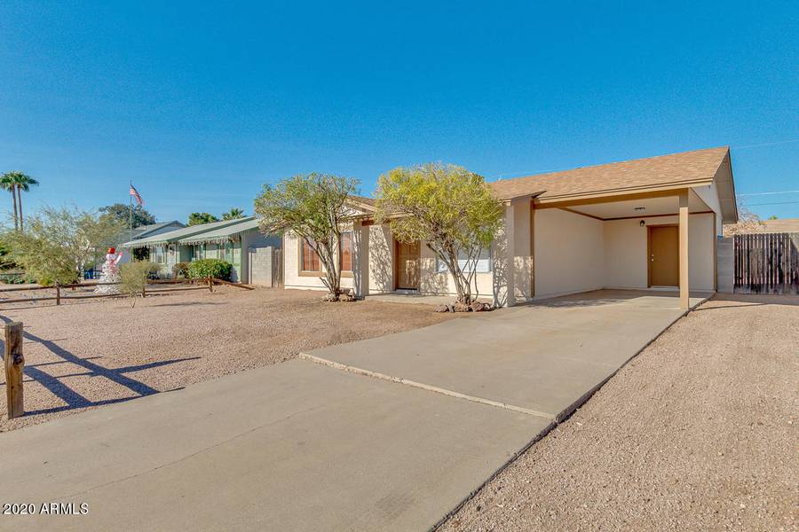 1004 E Osage Avenue, Apache Junction, AZ 85119