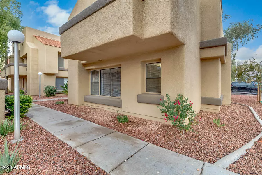 1432 W EMERALD Avenue #34, Mesa, AZ 85202