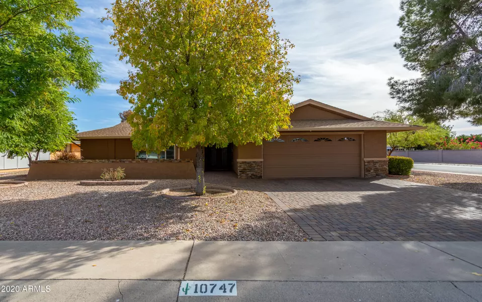 10747 W ROUNDELAY Circle, Sun City, AZ 85351