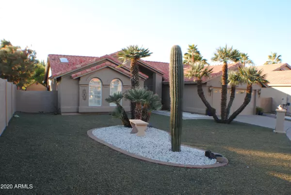 25050 S FOXGLENN Drive, Sun Lakes, AZ 85248