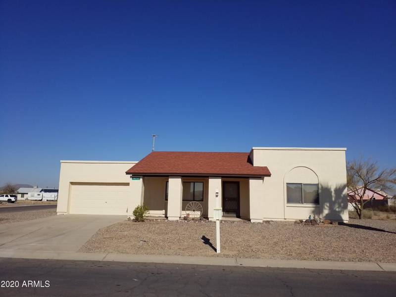 10252 W SANTIAGO Drive, Arizona City, AZ 85123