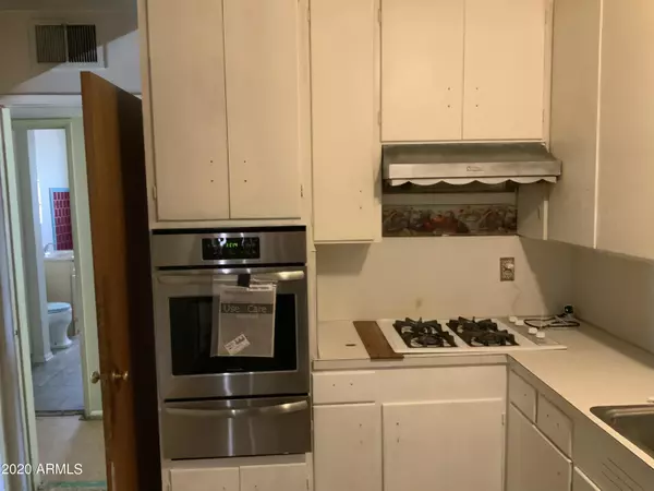 Phoenix, AZ 85009,2005 W JEFFERSON Street