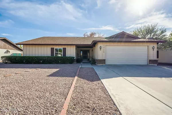 2645 E FOUNTAIN Street, Mesa, AZ 85213