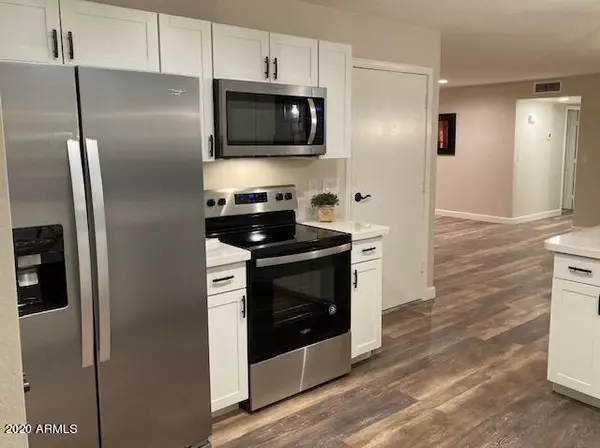 Gilbert, AZ 85234,112 E Juniper Avenue