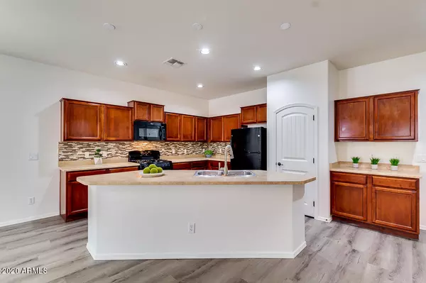 Chandler, AZ 85248,122 W ASTER Drive