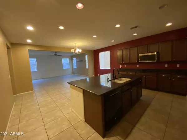 Tolleson, AZ 85353,10128 W MARGUERITE Avenue