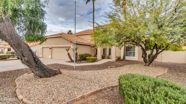 3036 E HERMOSA VISTA Drive, Mesa, AZ 85213