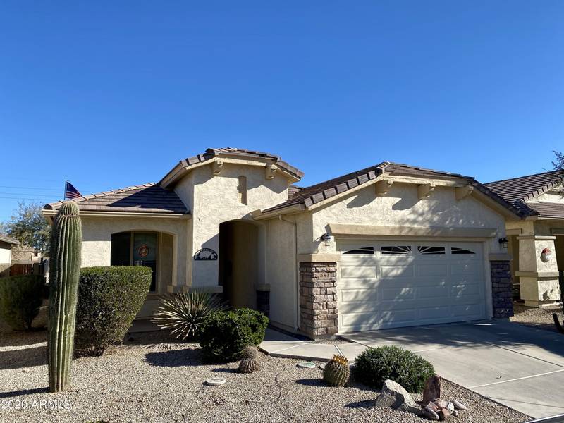 584 W TWIN PEAKS Parkway, San Tan Valley, AZ 85143