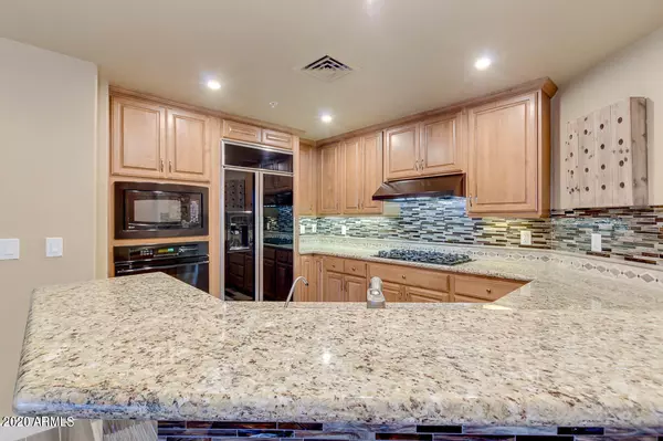Scottsdale, AZ 85254,15802 N 71ST Street #215