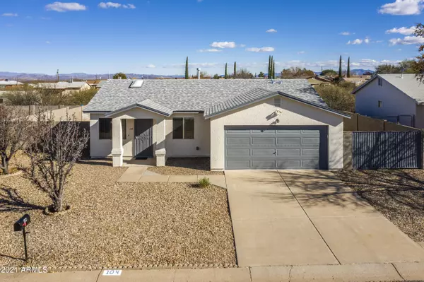 104 BUCKSKIN Drive, Huachuca City, AZ 85616