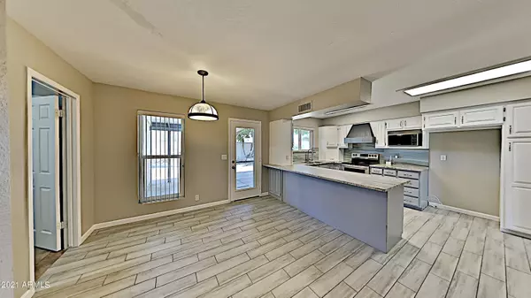 Gilbert, AZ 85233,622 N PINE Street