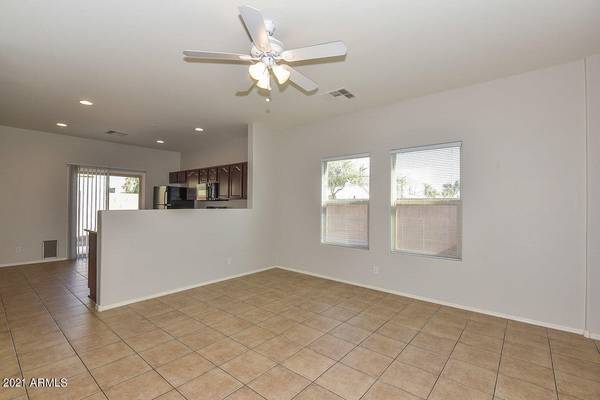 Peoria, AZ 85381,8736 W WOOD Drive