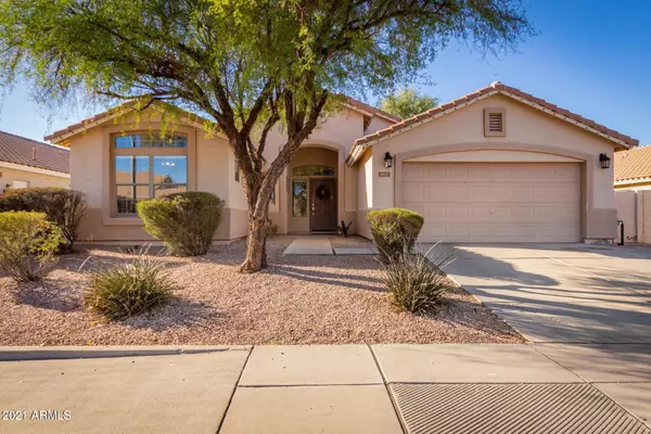 9813 E KIOWA Avenue, Mesa, AZ 85209