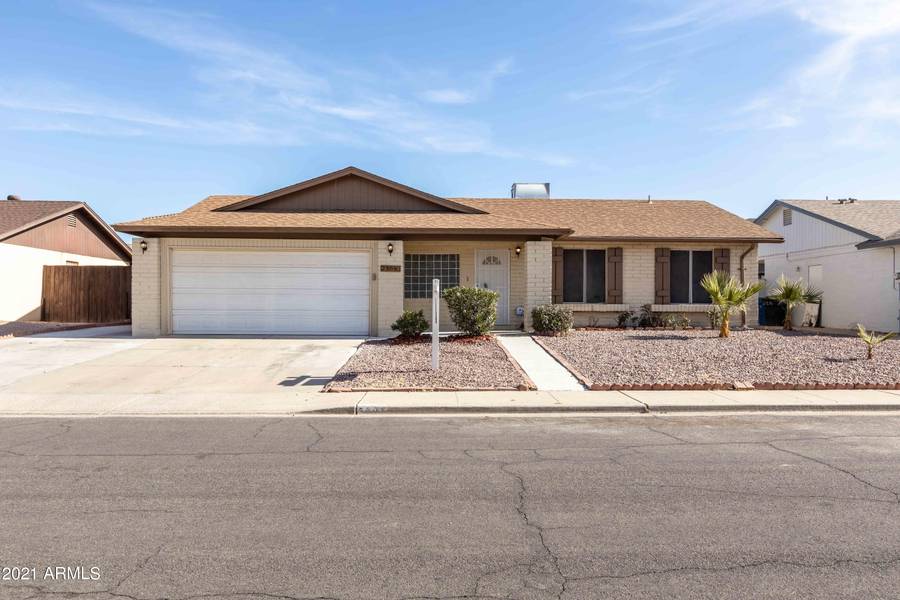 2305 S ORANGE --, Mesa, AZ 85210